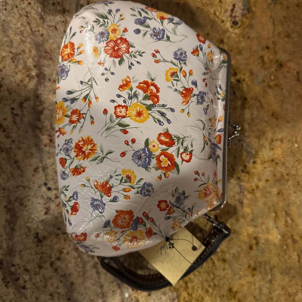 NWT Patricia Nash Savena Mini Meadows Wristlet Clutch Purse